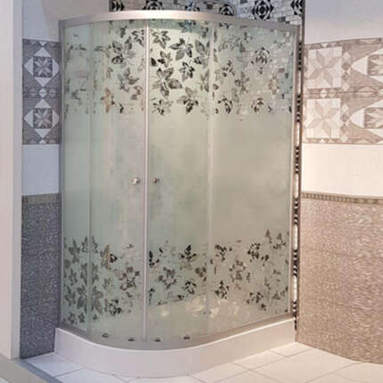 غرفة استحمام بدون حوض من SILVER